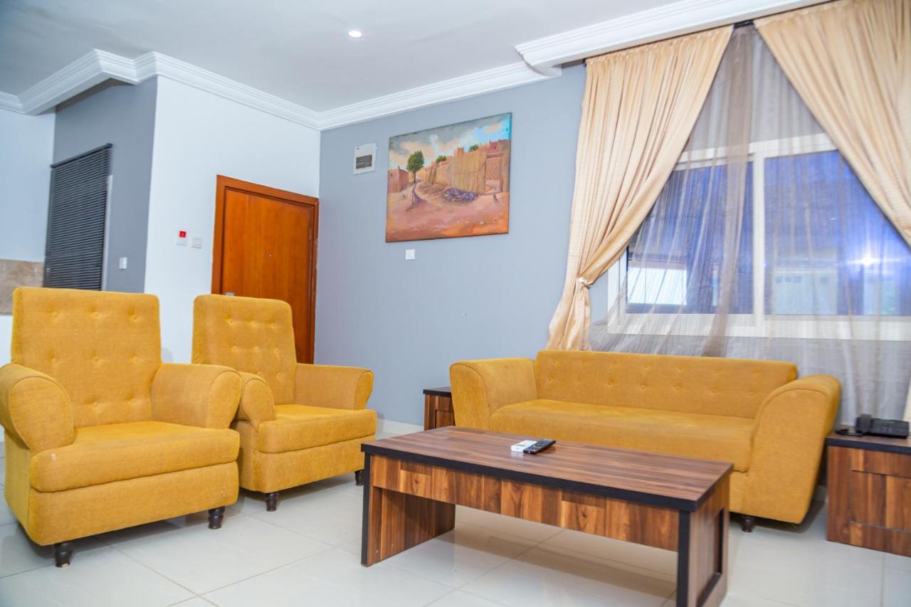 Guest Pride Hotel Kano Esterno foto