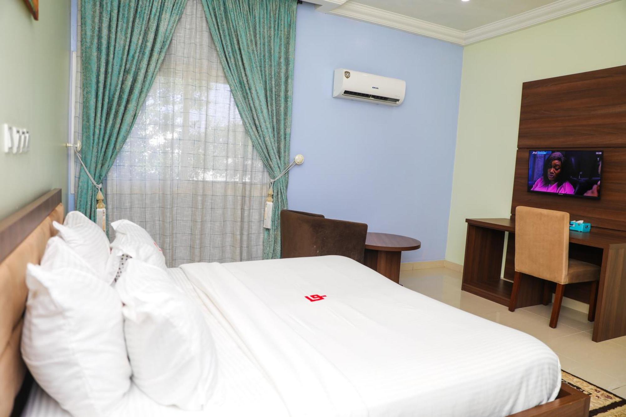 Guest Pride Hotel Kano Esterno foto