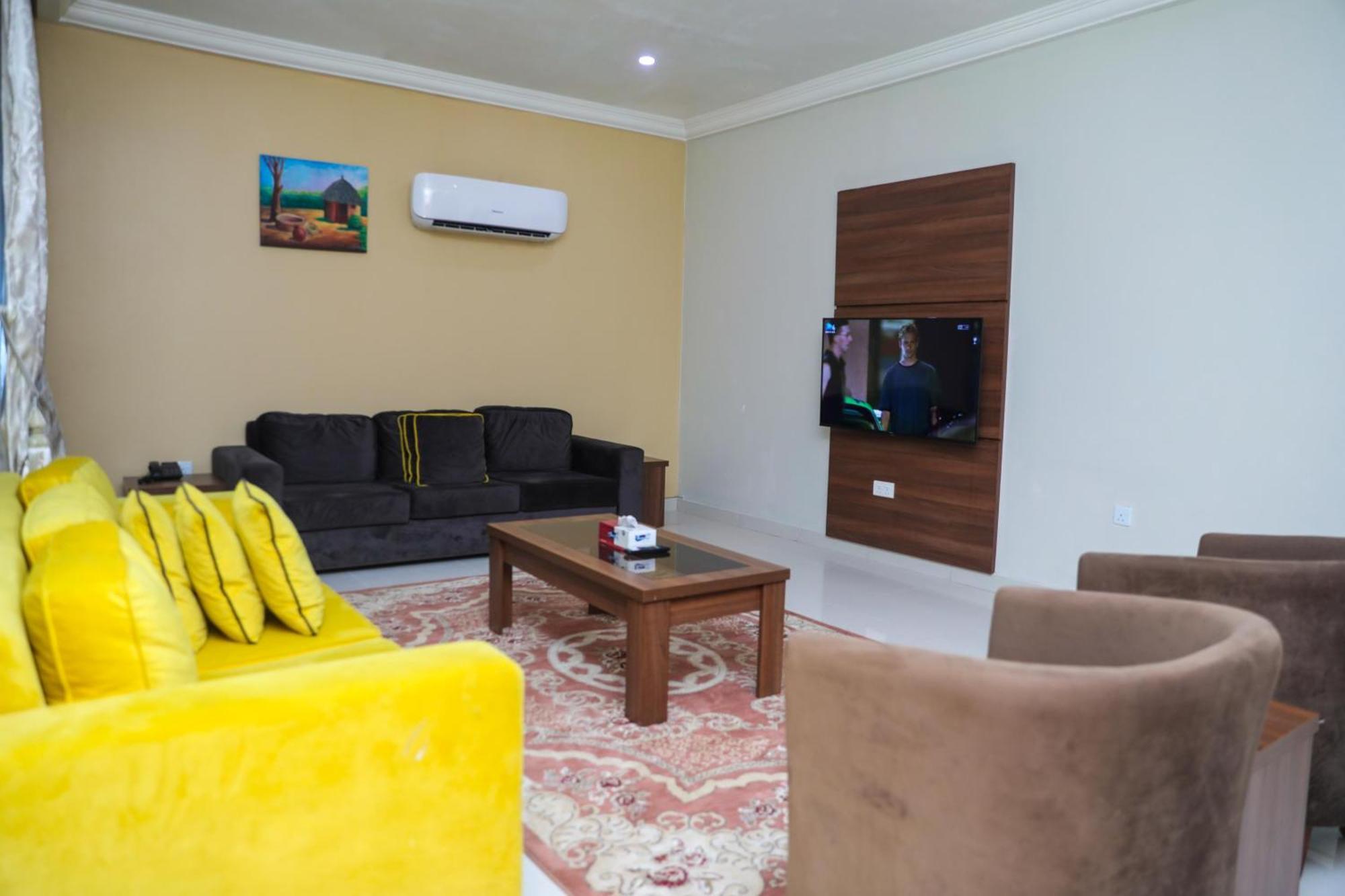 Guest Pride Hotel Kano Esterno foto